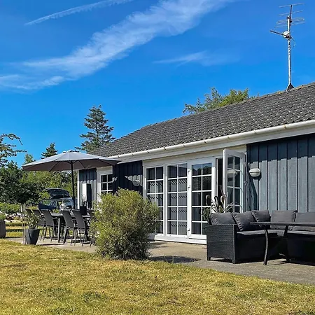 Tranquil Oasis With Pool - By Traum بيت للعطل *