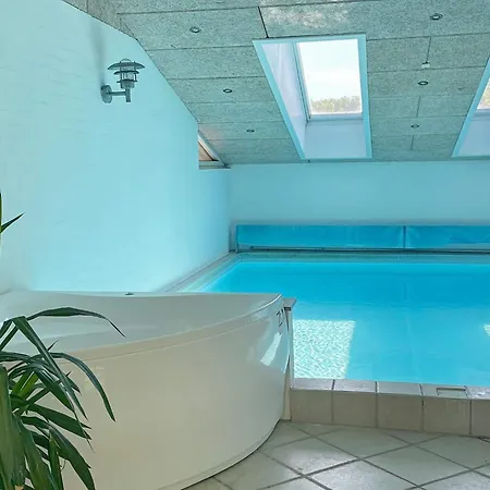 Σπίτι διακοπών Tranquil Oasis With Pool - By Traum